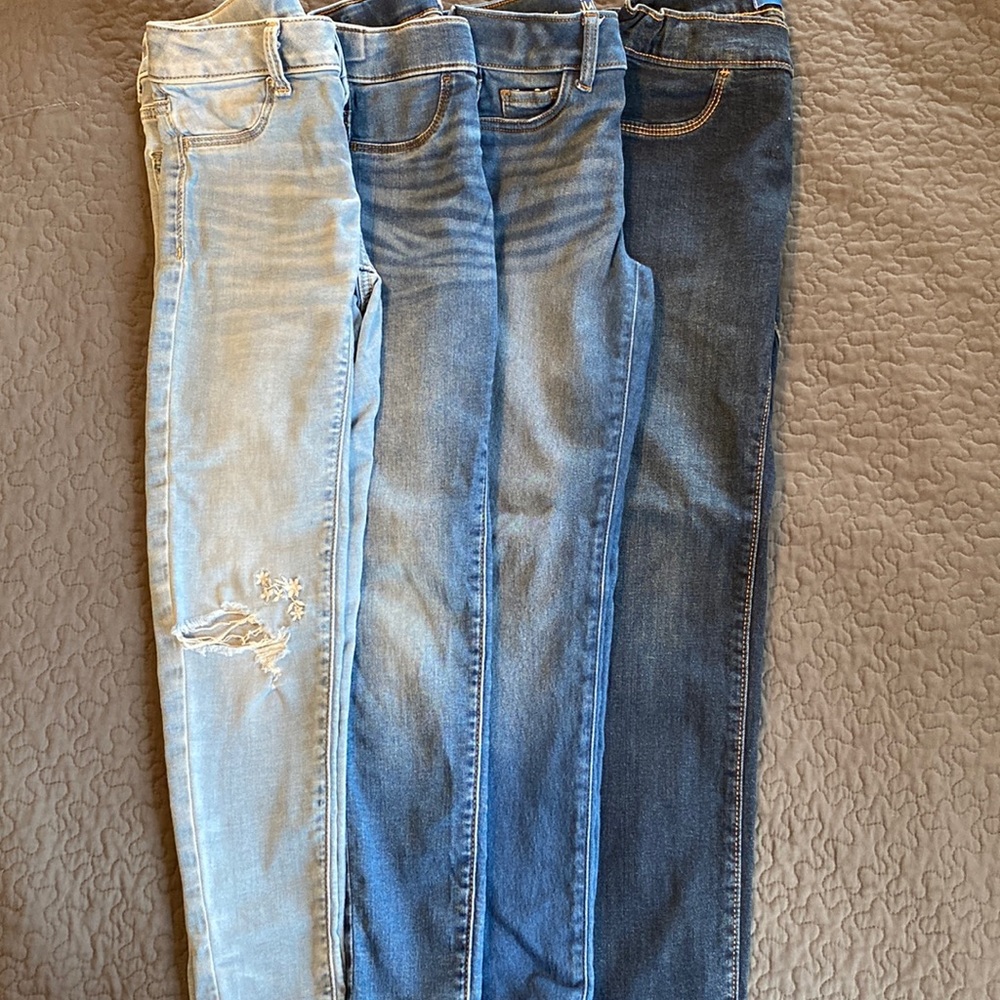 Four pairs of girls pants!